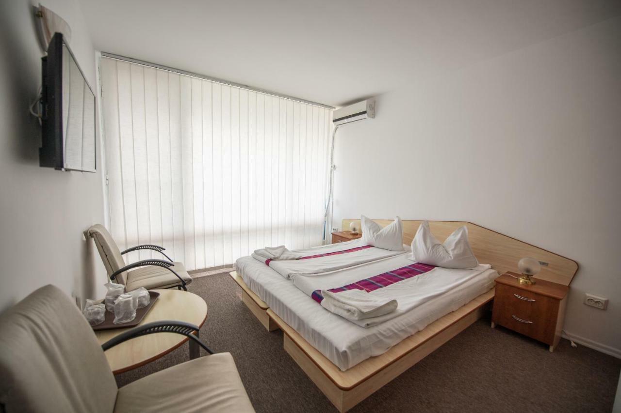 Hotel Cristal 2*